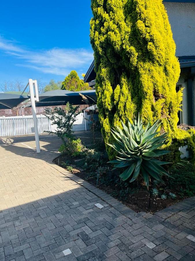 St Eve Lodge & Spa Bloemfontein Exteriör bild