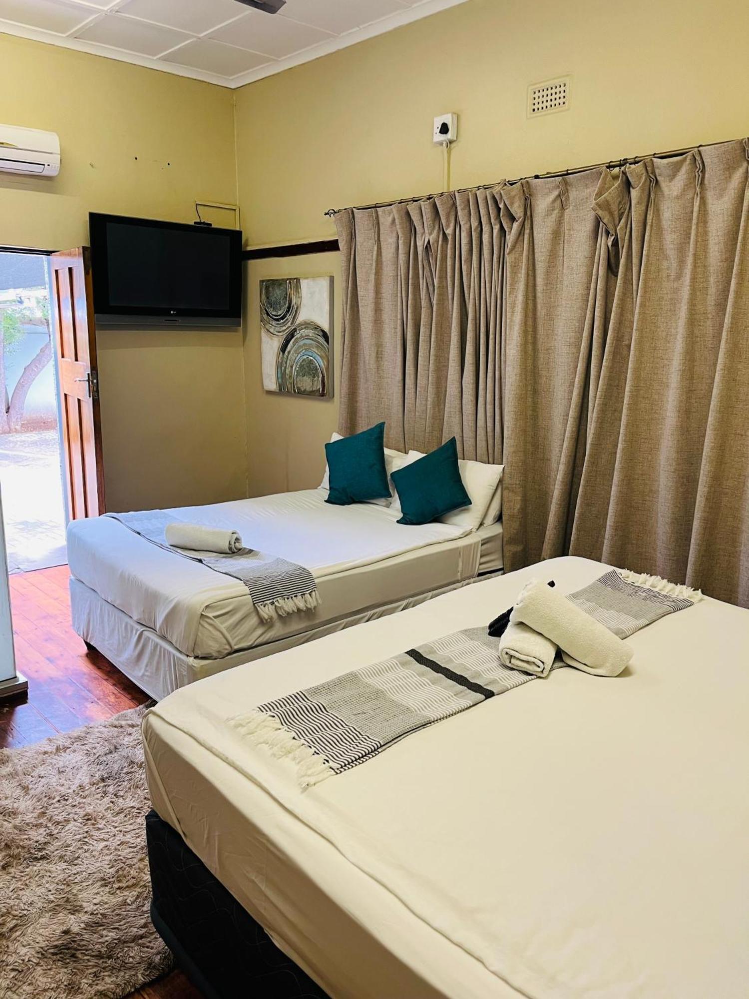 St Eve Lodge & Spa Bloemfontein Exteriör bild