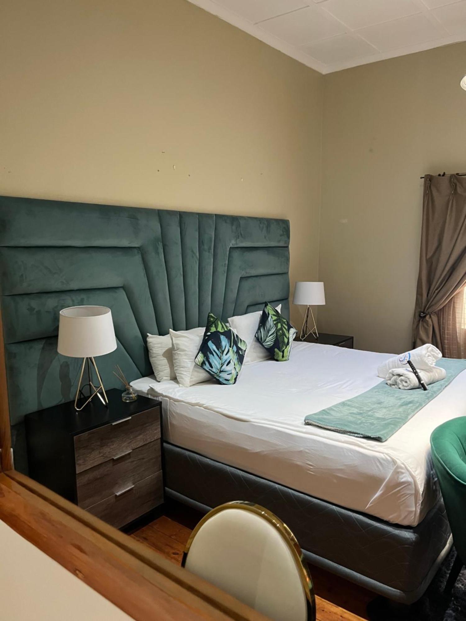 St Eve Lodge & Spa Bloemfontein Exteriör bild